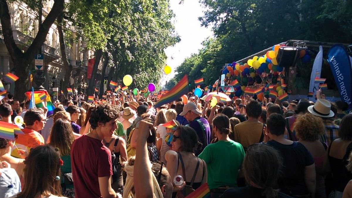 Orbán no protege a los niños al prohibir el Orgullo