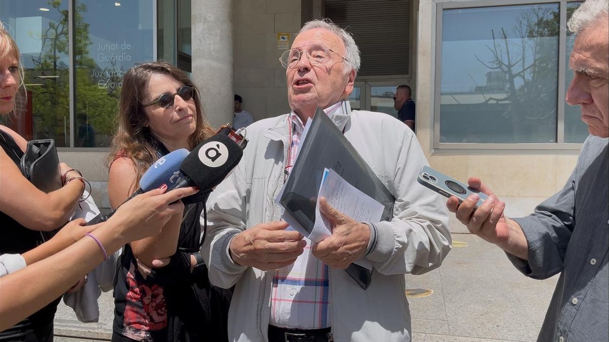El líder de Manos Limpias se inventa que el Gobierno esconde «20 muertos» de la DANA y se querella contra la jueza