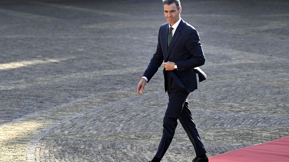 El plan de Sánchez para sobrevivir: enmendar el PSOE y reivindicar el Gobierno