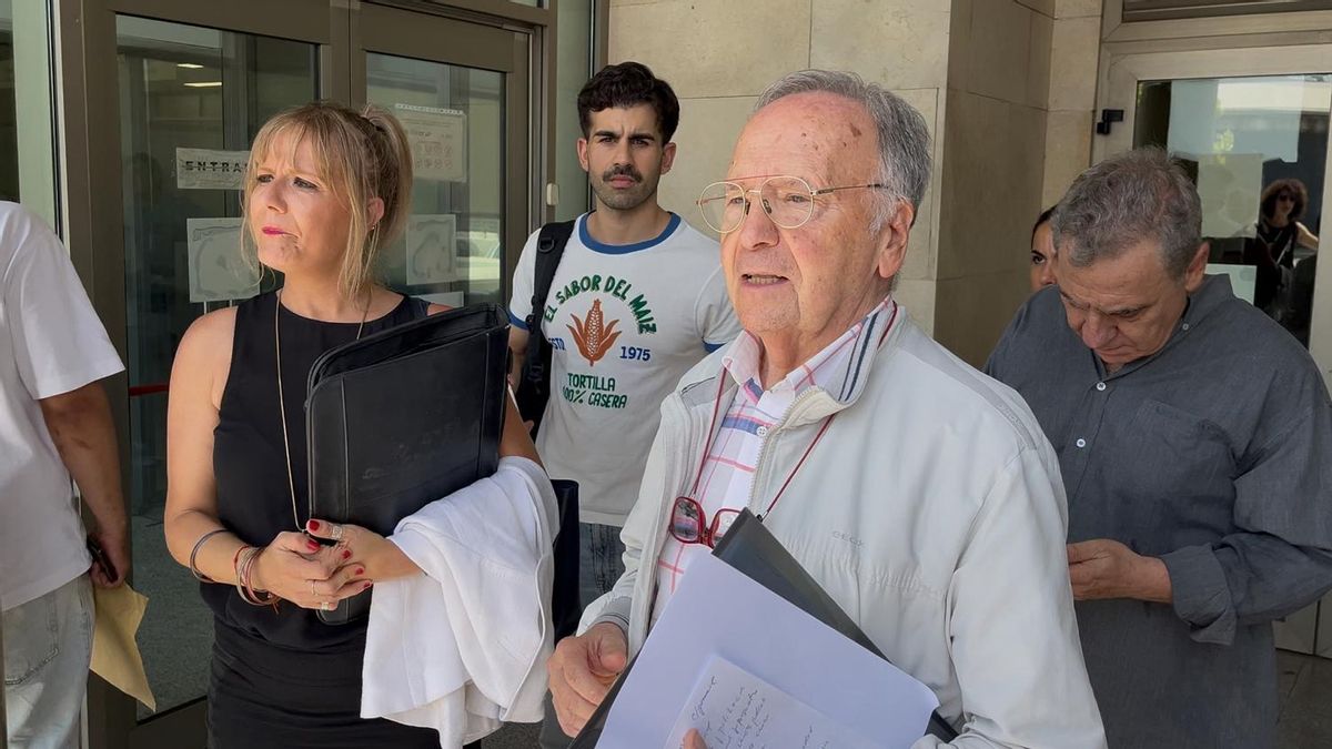 La visita de Manos Limpias al juzgado de guardia por la DANA: su líder se lía y reconoce que amplifica bulos sin pruebas