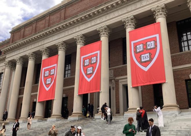Trump prohíbe la entrada de nuevos estudiantes extranjeros a Harvard