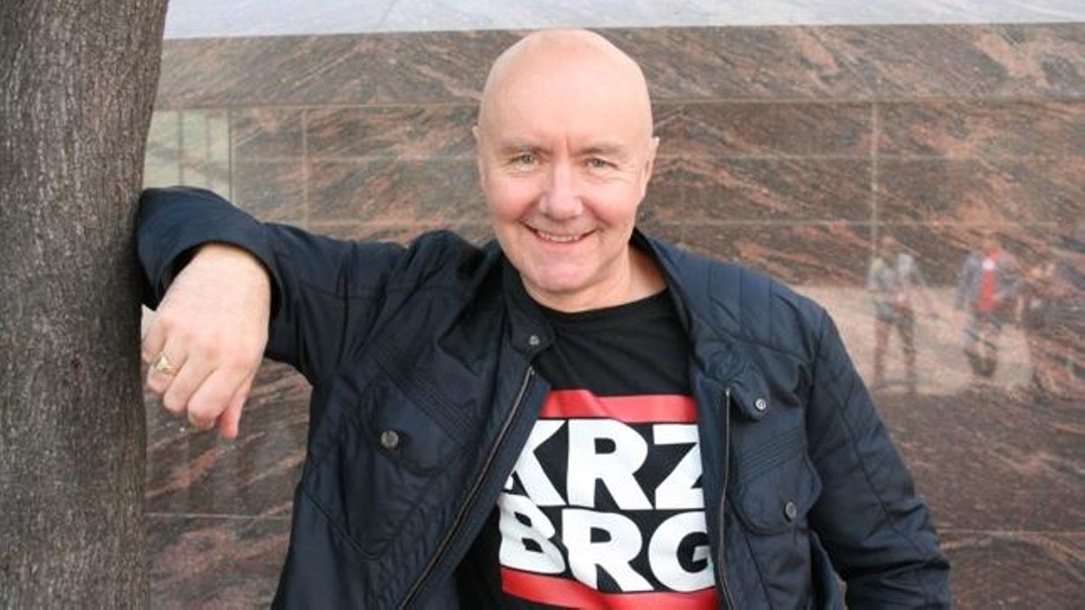 Irvine Welsh, novelista: «Para superar la crisis de la democracia no queda otra que subir los impuestos a los más ricos»
