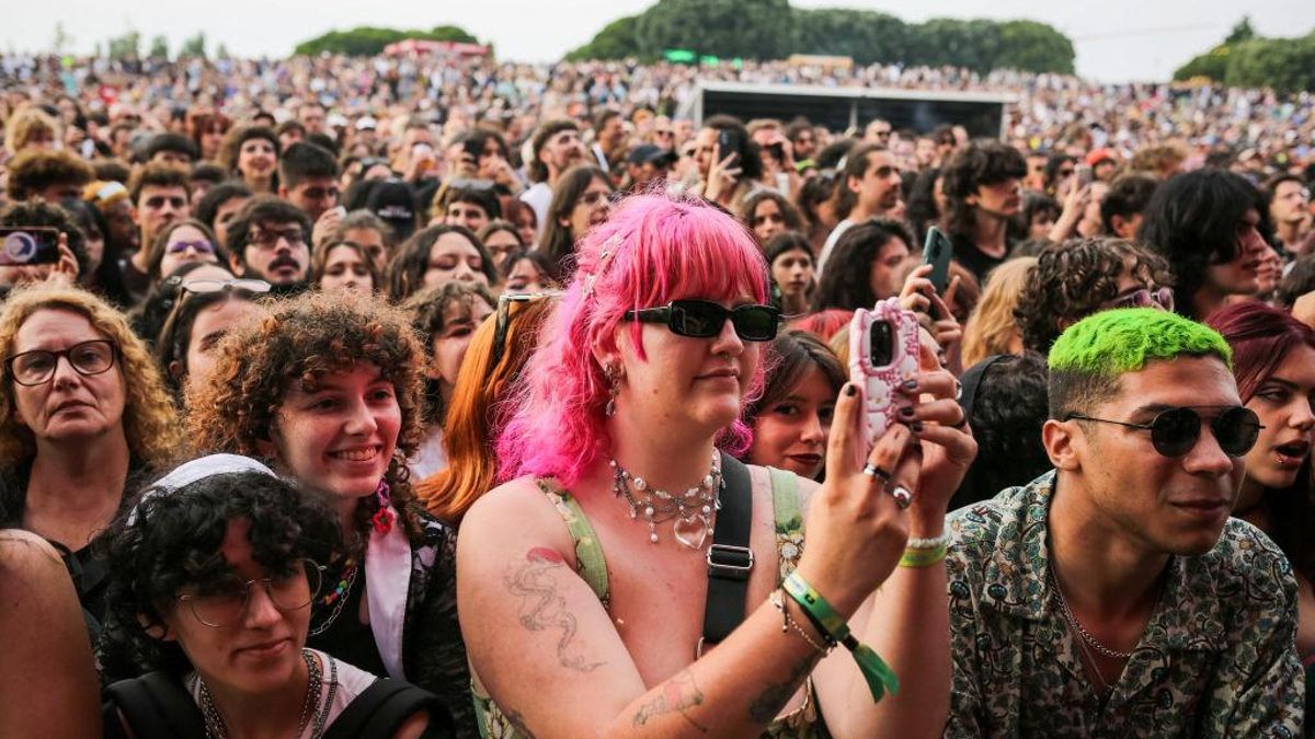 Pagar un festival a plazos o pedir un minicrédito para ir de vacaciones: la era del “disfruta ahora y paga después»