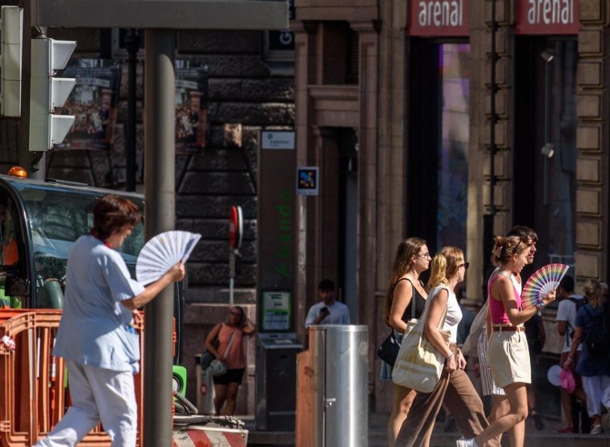 Vuelve el calor veraniego a España con temperaturas de hasta 40 grados durante el fin de semana