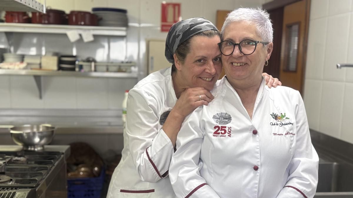 Mayte y Blanca, las guisanderas que mantienen viva la cocina de siempre en Asturias que tiene cien años de historia