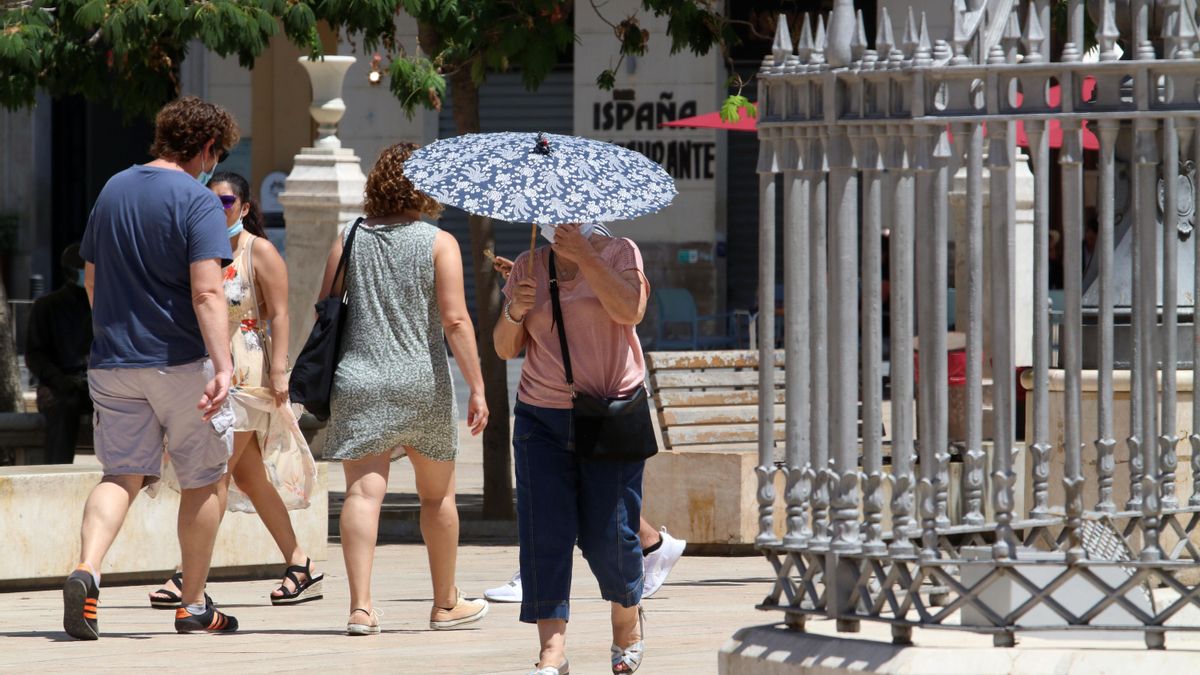 Nueva jornada con más de 30 grados en Madrid para un verano anticipado este fin de semana
