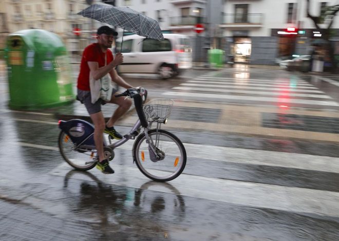 Lluvias y tormentas antes de que vuelva la calma: la Aemet mantiene avisos hoy en tres comunidades