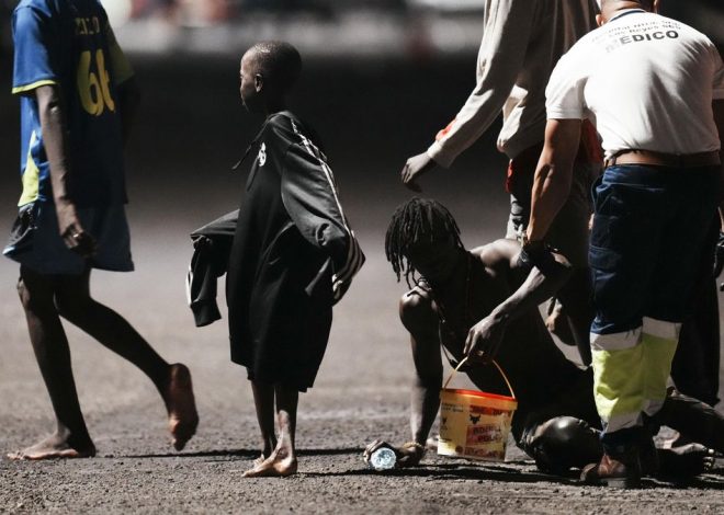 El Gobierno se acerca a un acuerdo con Canarias para hacerse cargo de mil menores refugiados y cumplir la sentencia del Supremo