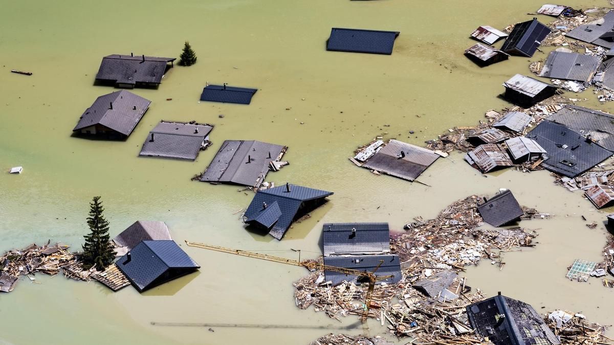 Desde la zona cero de Blatten, el pueblo arrasado por una montaña: «Somos el canario en la mina del cambio climático»