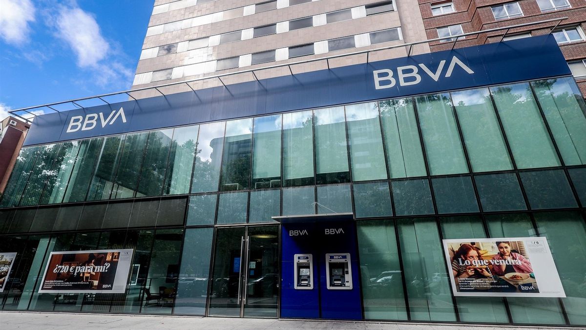 El BBVA mantiene la OPA sobre el Sabadell pese a las condiciones del Gobierno