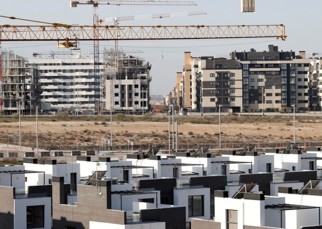 Sumar pedirá al Gobierno destinar el 1% del PIB a la vivienda