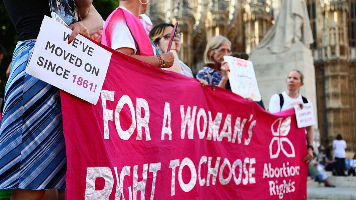 El Parlamento británico vota a favor de despenalizar el aborto para las gestantes en todas las circunstancias