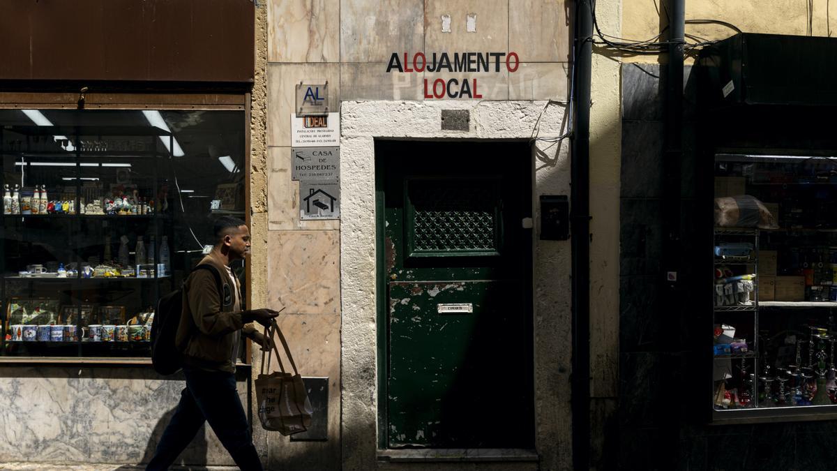 «Es la ley de la selva»: las elecciones de Portugal vuelven a fiar al mercado la solución de la crisis de la vivienda