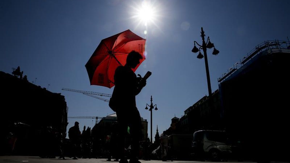Un martes de fuertes contrastes en Madrid: alerta amarilla por altas temperaturas, pero también por tormentas