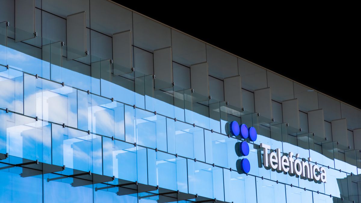 Telefónica investiga un ‘hackeo’ en Movistar que afecta a 22 millones de registros de clientes
