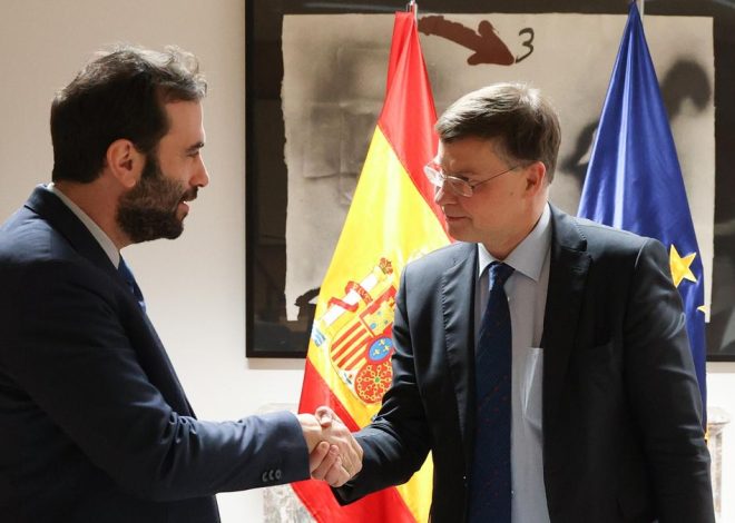 Bruselas pide a España que la presión fiscal pase del empleo al consumo, el sector inmobiliario y la contaminación
