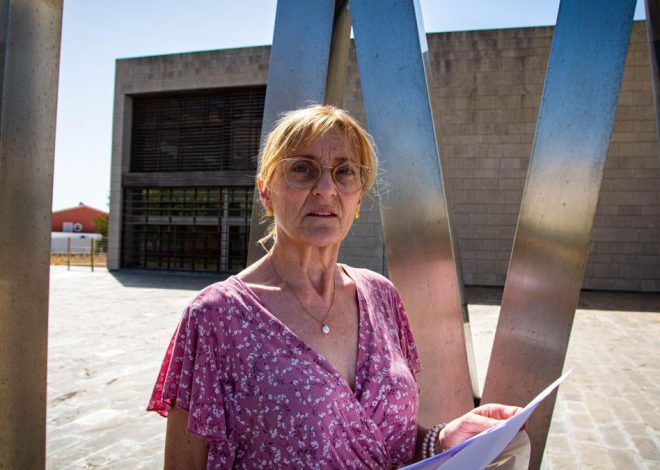 Encarna gana al ‘banco malo’ y paraliza su desahucio: «Con casi 70 años he pensado en encadenarme a la puerta de casa»