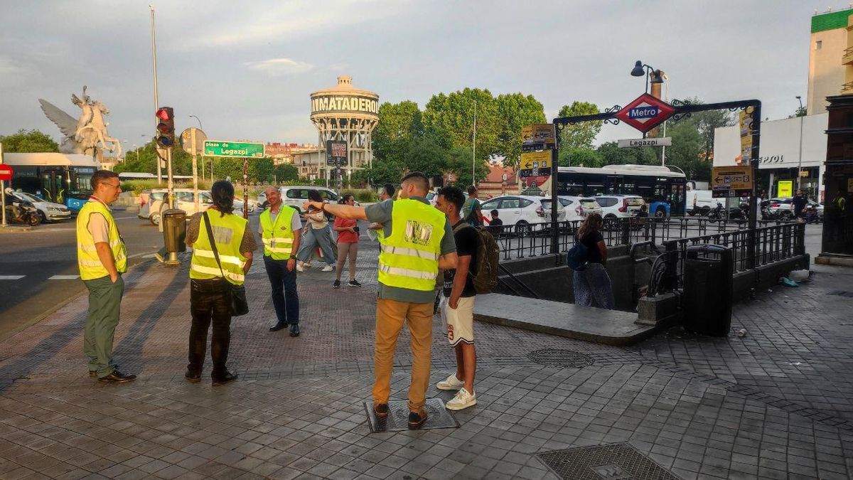 De tardar 30 minutos en Metro de Madrid a 90 en el bus alternativo: resignación y estrés en la primera hora punta sin línea 6