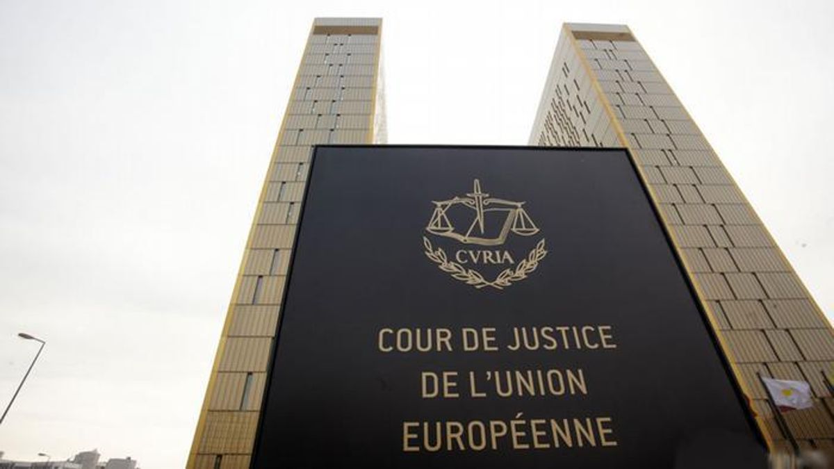 La justicia europea rechaza el castigo penal a los padres que ayuden a sus hijos a llegar de forma irregular a la UE
