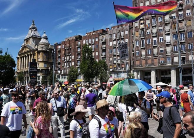 El Orgullo desafía la prohibición del ultraderechista Viktor Orbán y toma las calles de Budapest