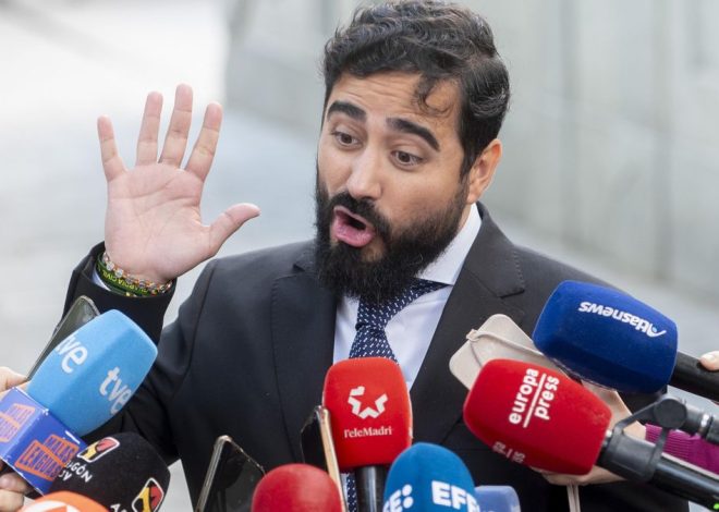 Un juzgado cita a la hija de Pedro Sánchez como perjudicada por la difusión de su foto en el Telegram de Alvise Pérez