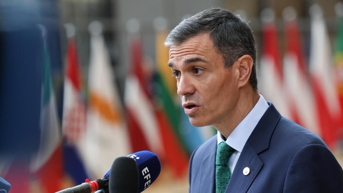 Un nuevo ciberataque filtra datos de Pedro Sánchez, Colau, Guardiola, Moreno Bonilla y contraseñas de Podemos