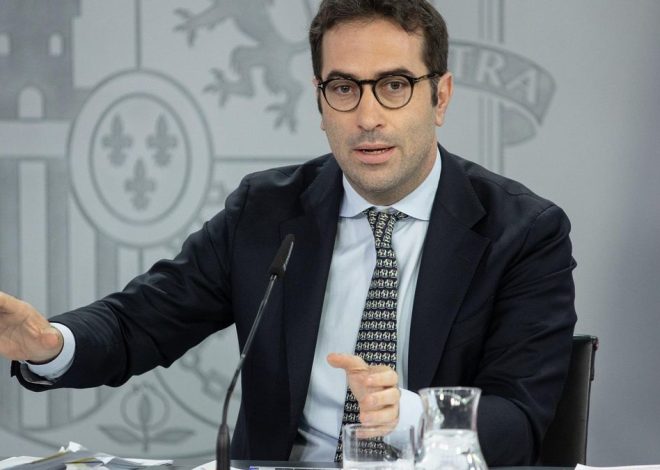 BBVA podrá nombrar al consejero delegado en Sabadell si avanza la compra aunque no haya fusión