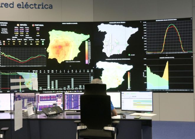 La patronal de Endesa e Iberdrola, contra Red Eléctrica por el apagón: «Era consciente» de los problemas y realizó una «mala planificación»