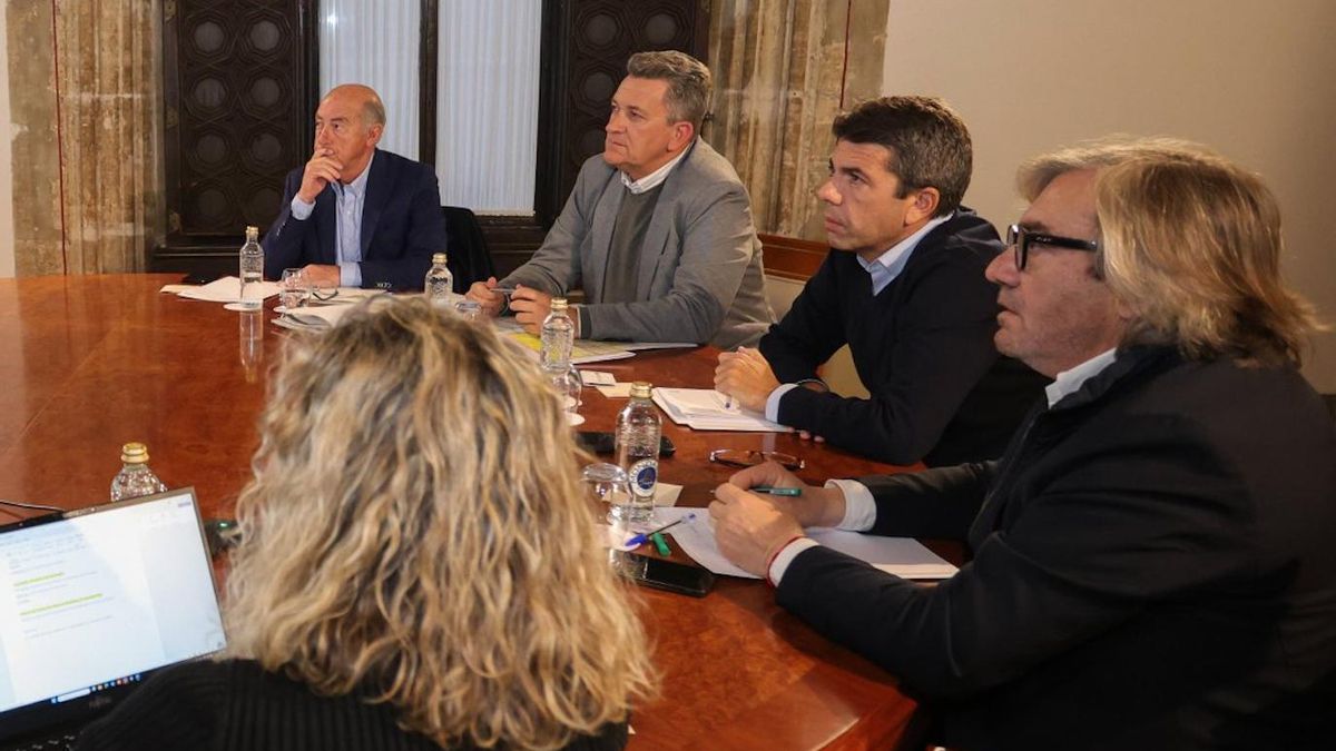 Mazón adjudica siete meses después de la DANA un sistema de alerta de inundaciones y previsión meteorológica