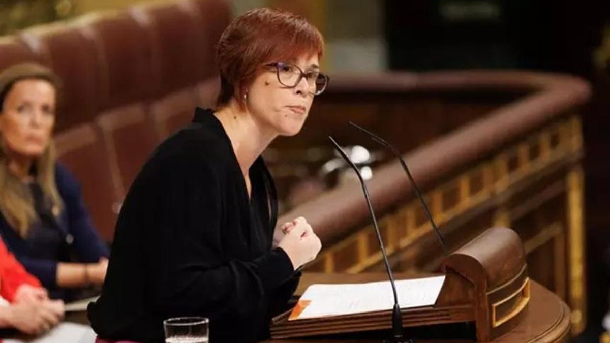 La diputada de Compromís Àgueda Micó dejará el grupo de Sumar en el Congreso para pasar al Mixto tras el veto a la comparecencia de Sánchez por la DANA