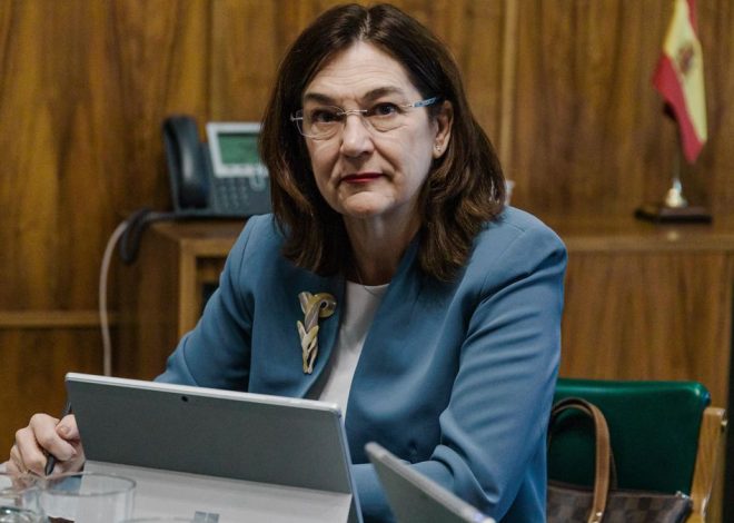 Competencia avisa a las eléctricas de que no pueden subir la factura a sus clientes por el apagón