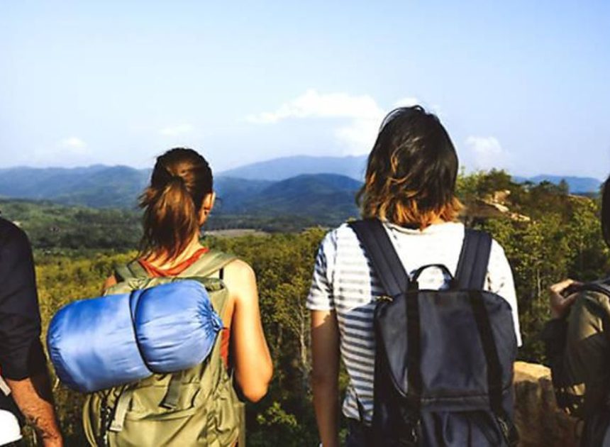 El Gobierno anuncia el programa ‘Verano Joven 2025’ con descuentos para viajar en tren y autobús