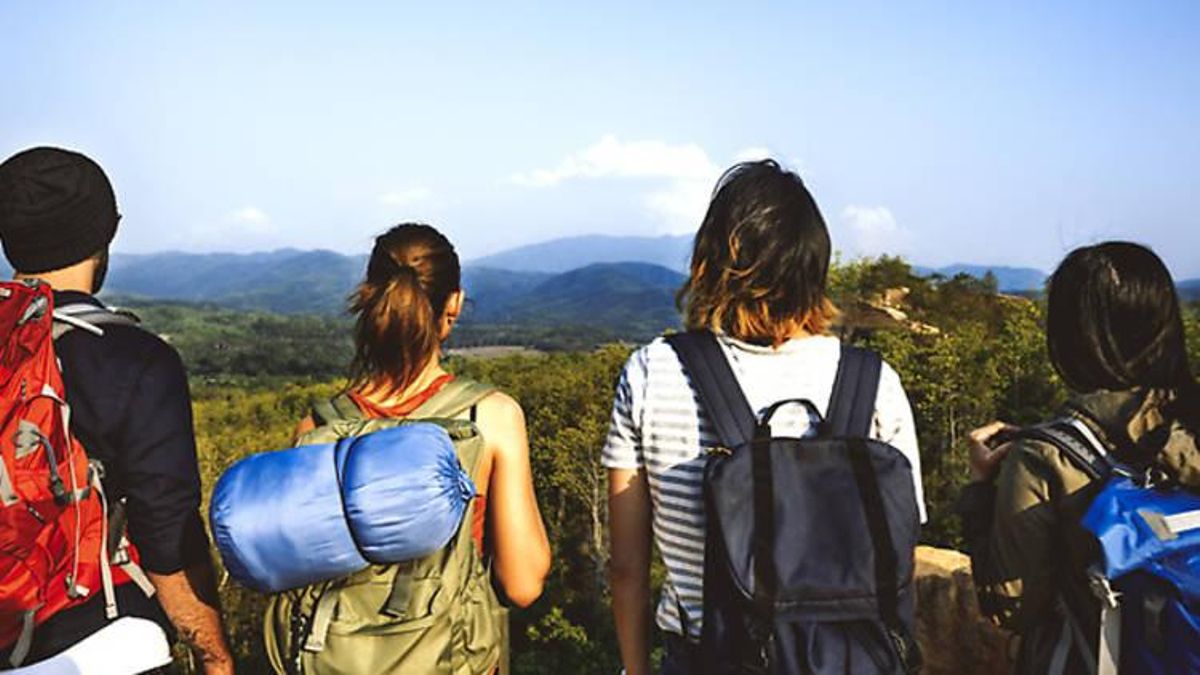 El Gobierno anuncia el programa ‘Verano Joven 2025’ con descuentos para viajar en tren y autobús