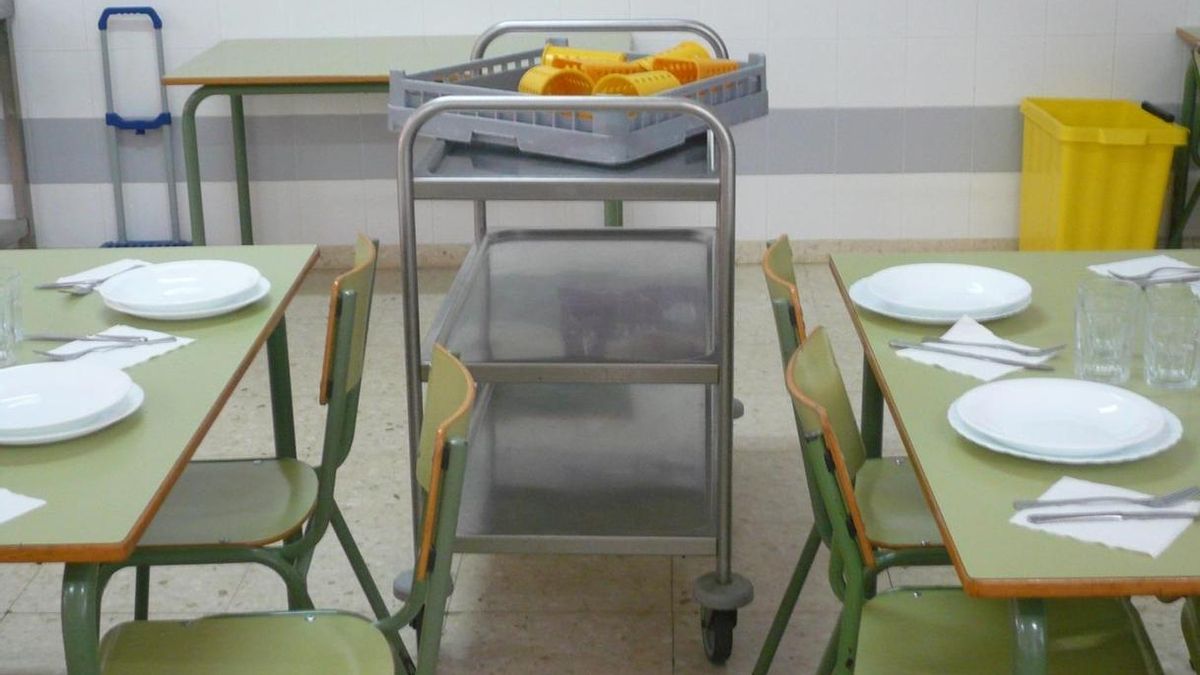 Govern y Comuns acuerdan que los alumnos vulnerables puedan quedarse a comer en el instituto
