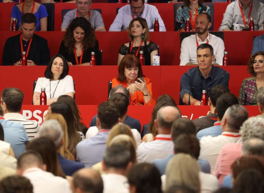 El PSOE tiene claro que debe resistir pero aún no sabe cómo
