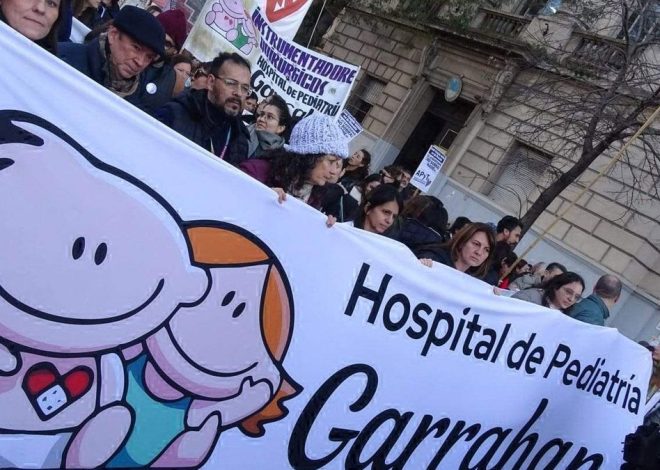 Un hospital pediátrico de vanguardia resiste el ataque de Milei