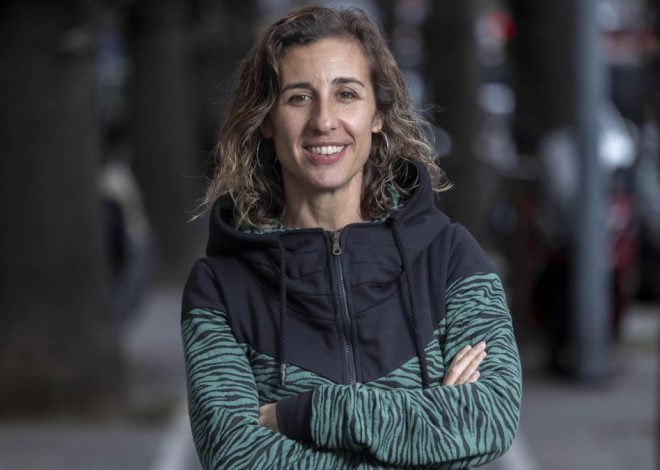 Dimite la diputada de la CUP en el Parlament Laia Estrada por «discrepancias políticas»