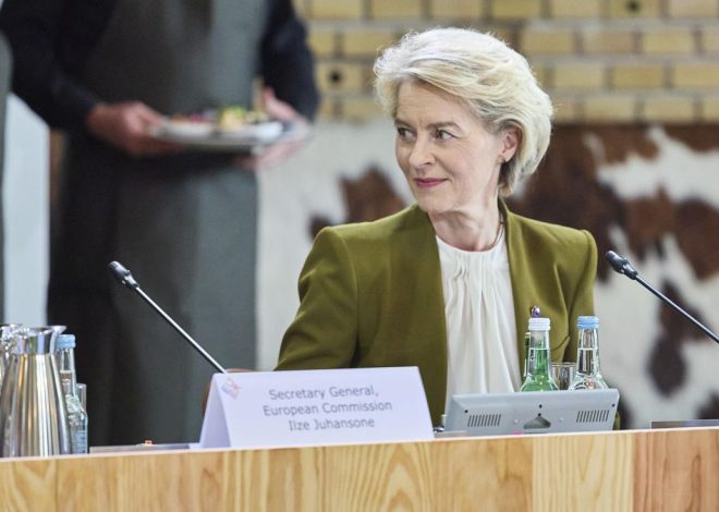 El PP europeo toca a rebato para la moción de censura contra Von der Leyen: «La votación es obligatoria»