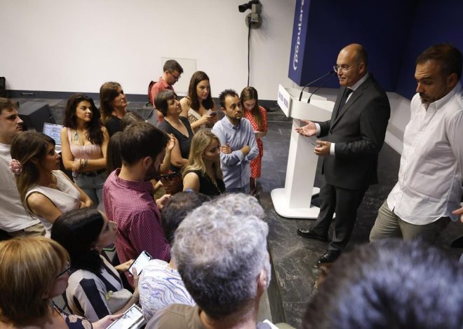 Tellado dice que Feijóo descarta gobernar con Vox: «No habrá coalición»