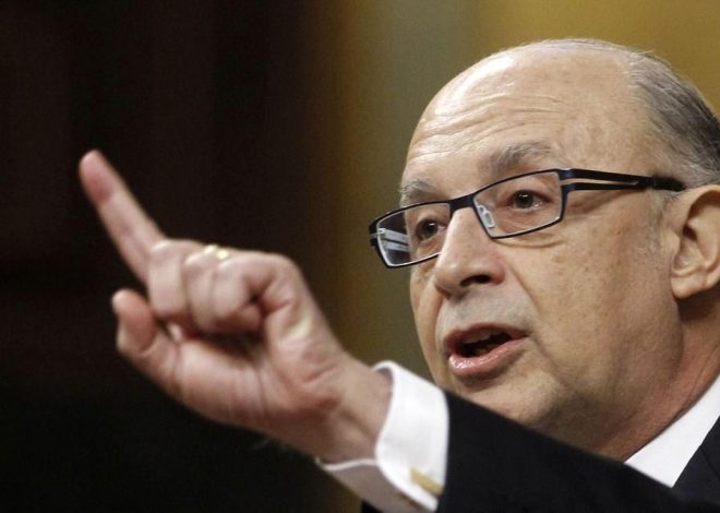 Cuando Montoro retaba en 2013 a la prensa y al PSOE a probar su relación con Equipo Económico: “¡Búsquenla, búsquenla, búsquenla!”