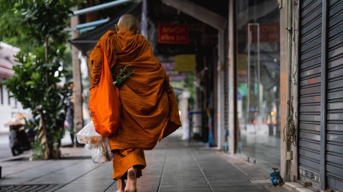 Un escándalo de sexo, despilfarro y chantaje sacude al clero budista de Tailandia