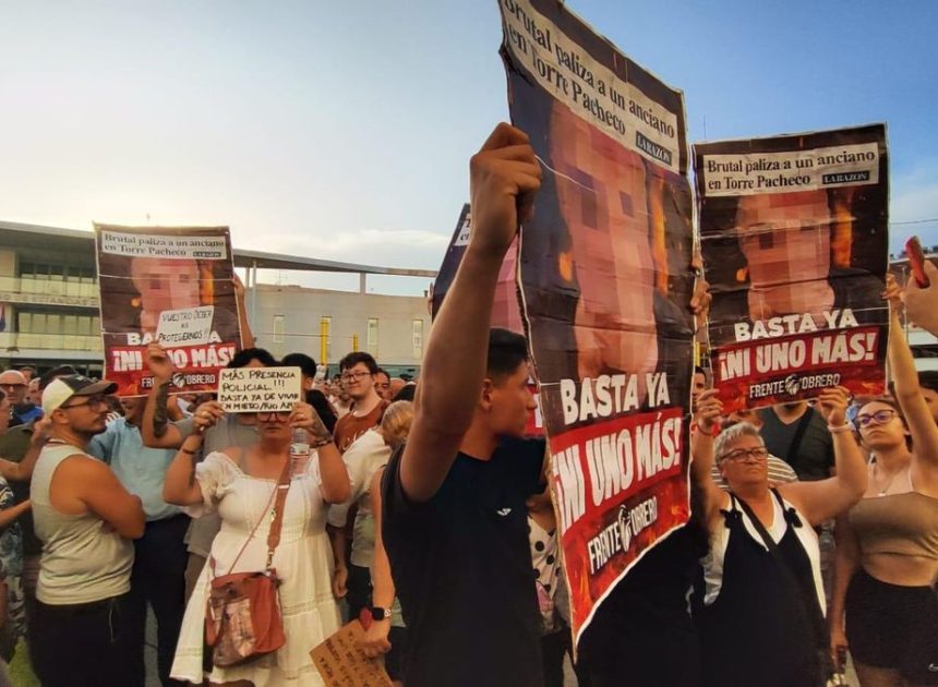 La ultraderecha convierte Torre Pacheco en una olla a presión y desata una “caza del inmigrante» por las calles