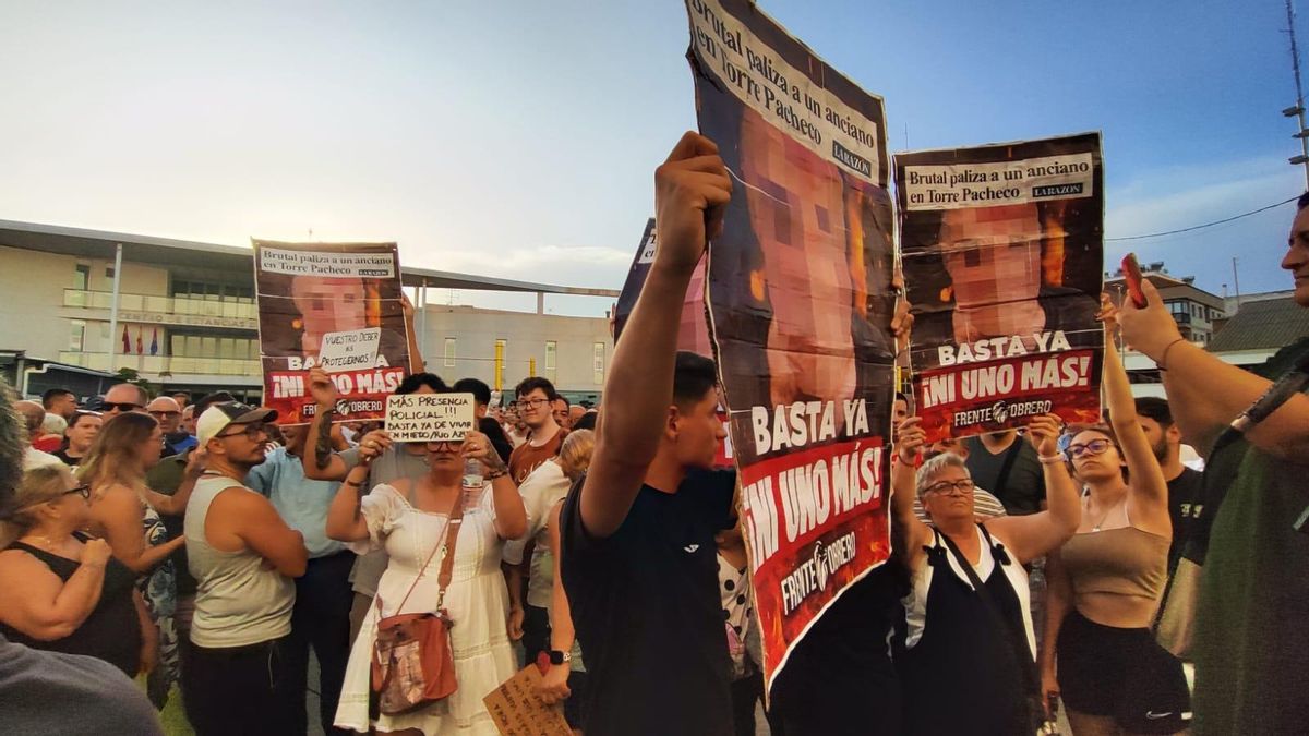 La ultraderecha convierte Torre Pacheco en una olla a presión y desata una “caza del inmigrante» por las calles
