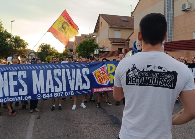 Cánticos nazis y soflamas xenófobas en el pinchazo de la extrema derecha en Alcalá de Henares