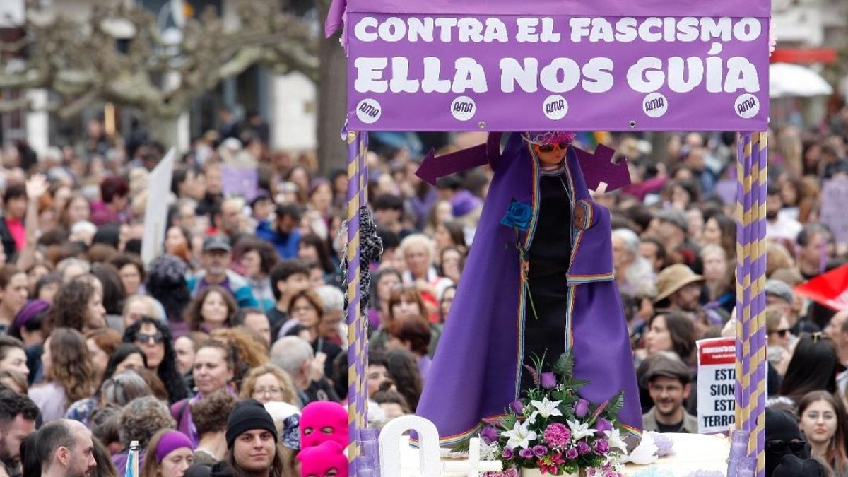 La Santina ‘Queer’ de Asturias invita al arzobispo de Oviedo a tomar clases de feminismo: «Necesitas un reciclaje»