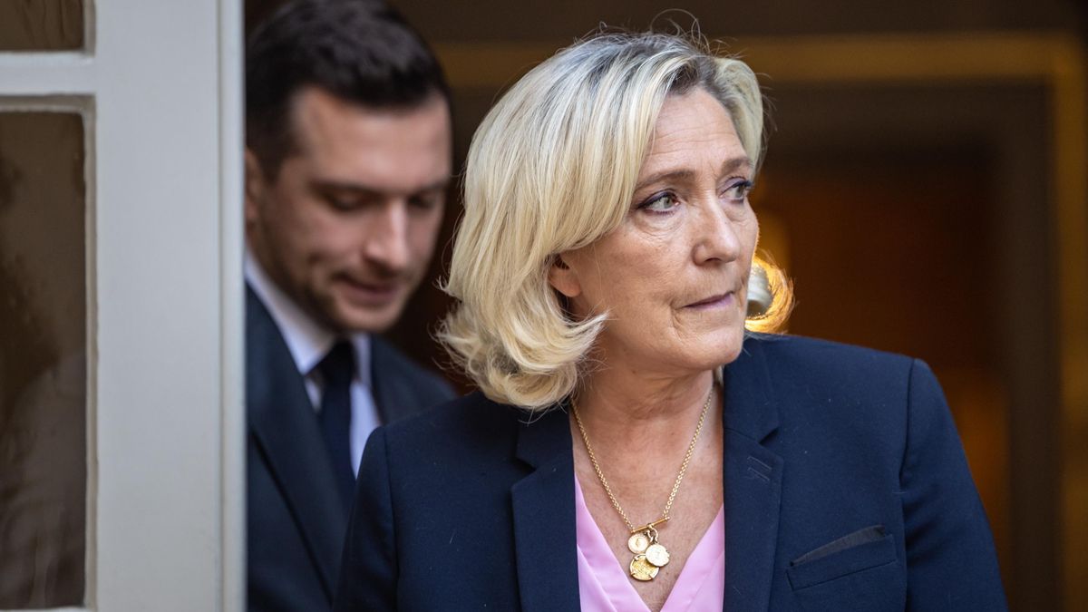 La policía registra la sede del partido ultra de Marine Le Pen en Francia por financiación irregular