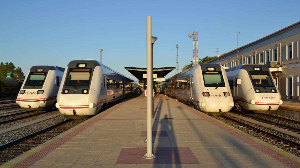 Restablecida la circulación de trenes de Mérida a Cáceres y Badajoz interrumpida por un incendio