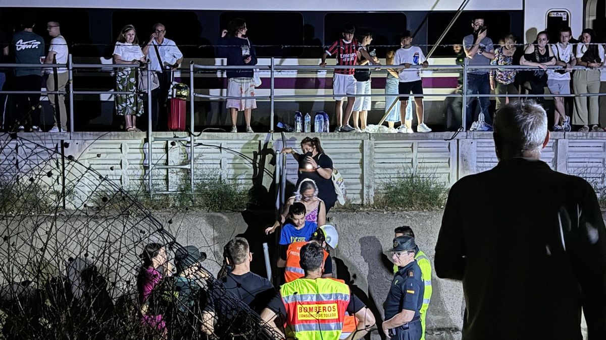 Cerca de 300 personas, atendidas en la localidad toledana de Pantoja tras un nuevo fallo de los trenes Madrid-Sevilla