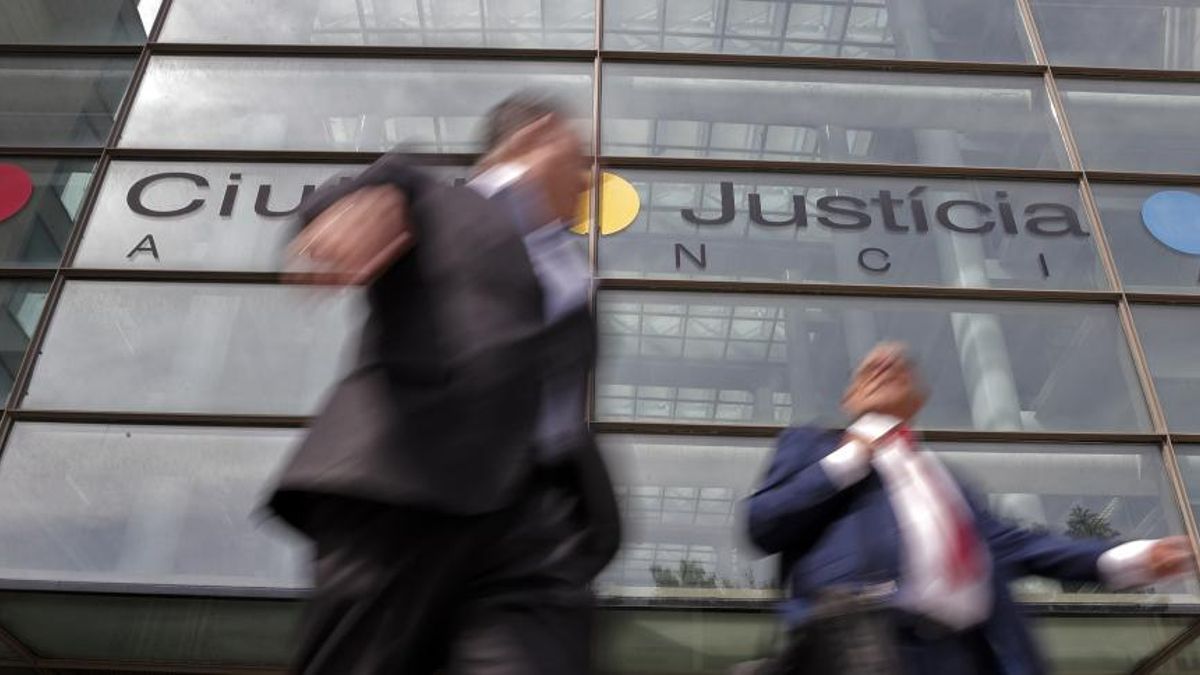 La vuelta a la sede de Catarroja del juzgado de la dana complica una macrocausa con familiares de 228 fallecidos y 40 abogados