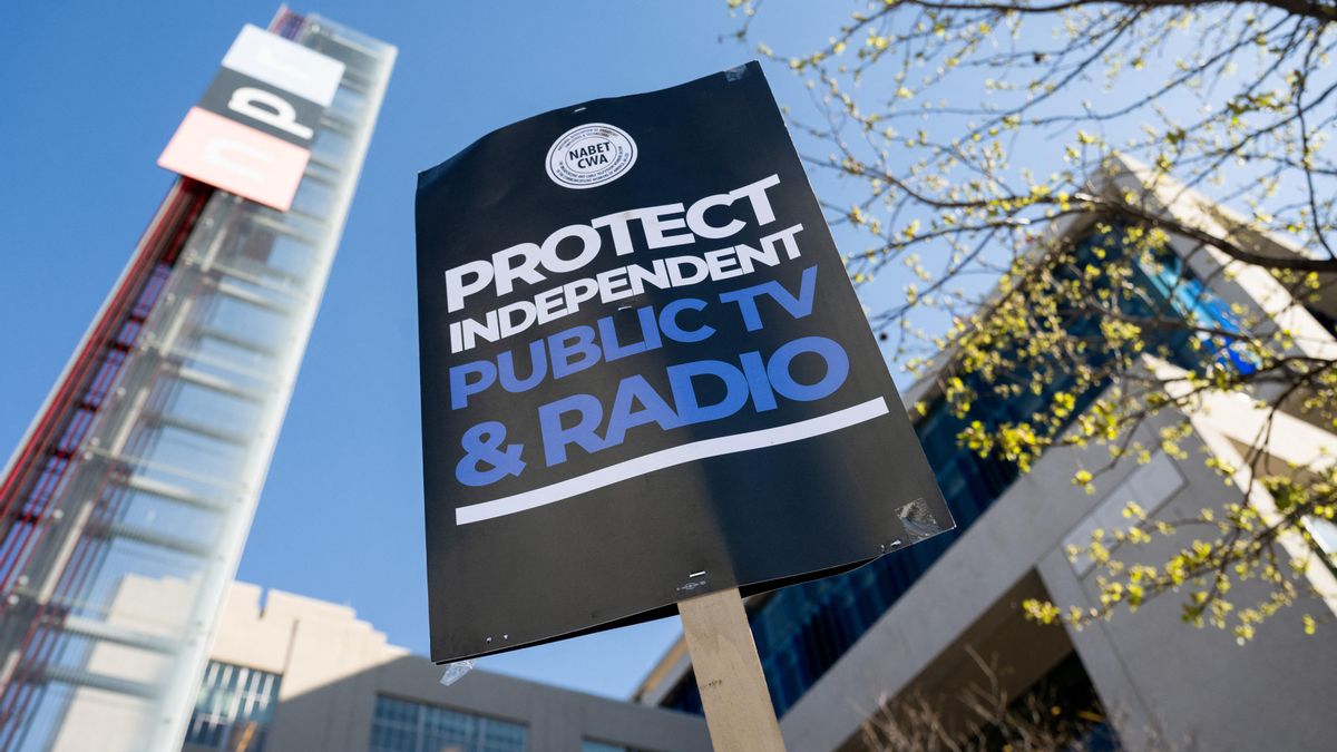 El Congreso de EEUU aprueba los recortes de Trump de 9.000 millones para la ayuda exterior y la televisión y radio públicas, PBS y NPR